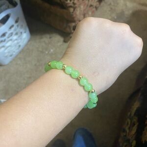 Green glass bead bracelet